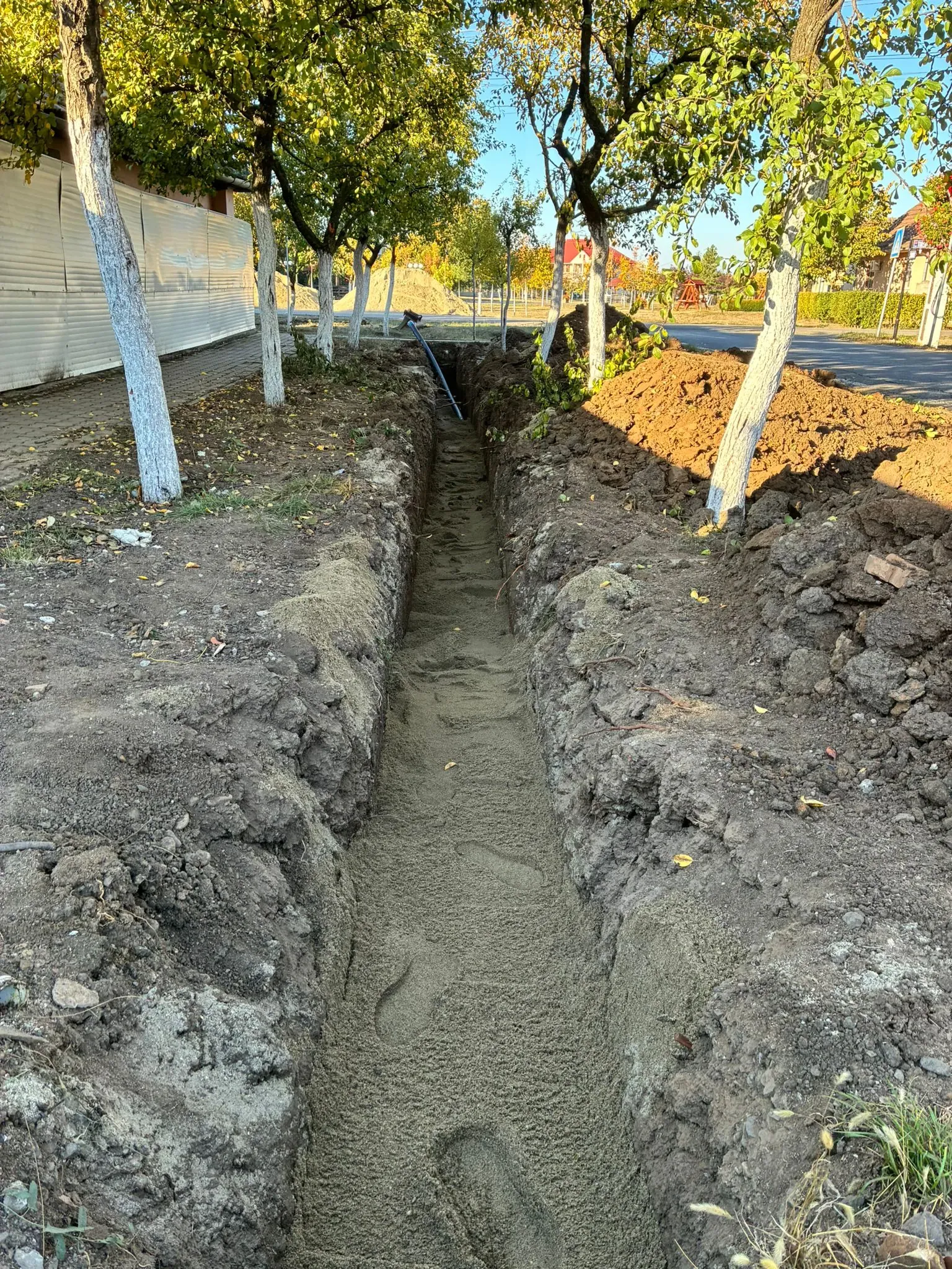 Branșament canal cu cămin de vizitare montat la limita proprietății